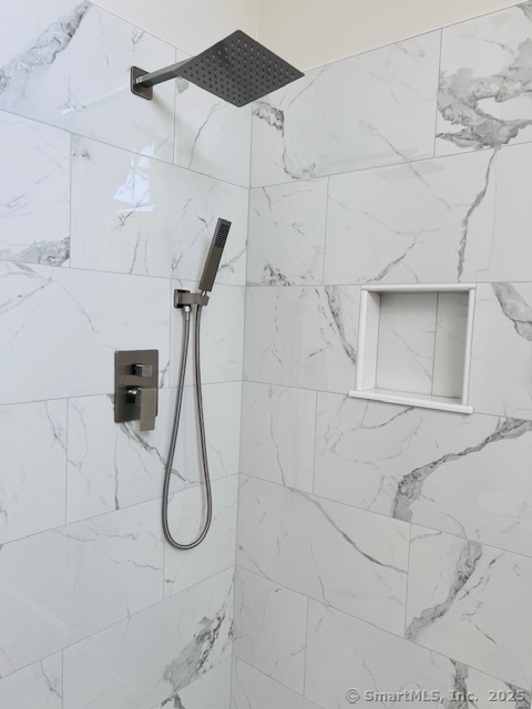 130 Deer Hill Avenue, Unit 12 Danbury, CT 06810 - Photo 17 of 23