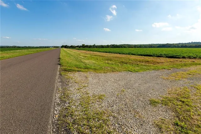 $744,000 | 0 Southeast Texas Road, Garnett, KS 66032