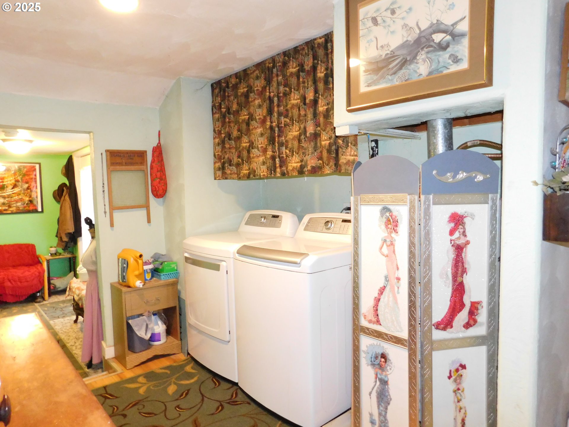 416 South 10th Street Cottage Grove, OR 97424 - Photo 12 of 13 Utility Room