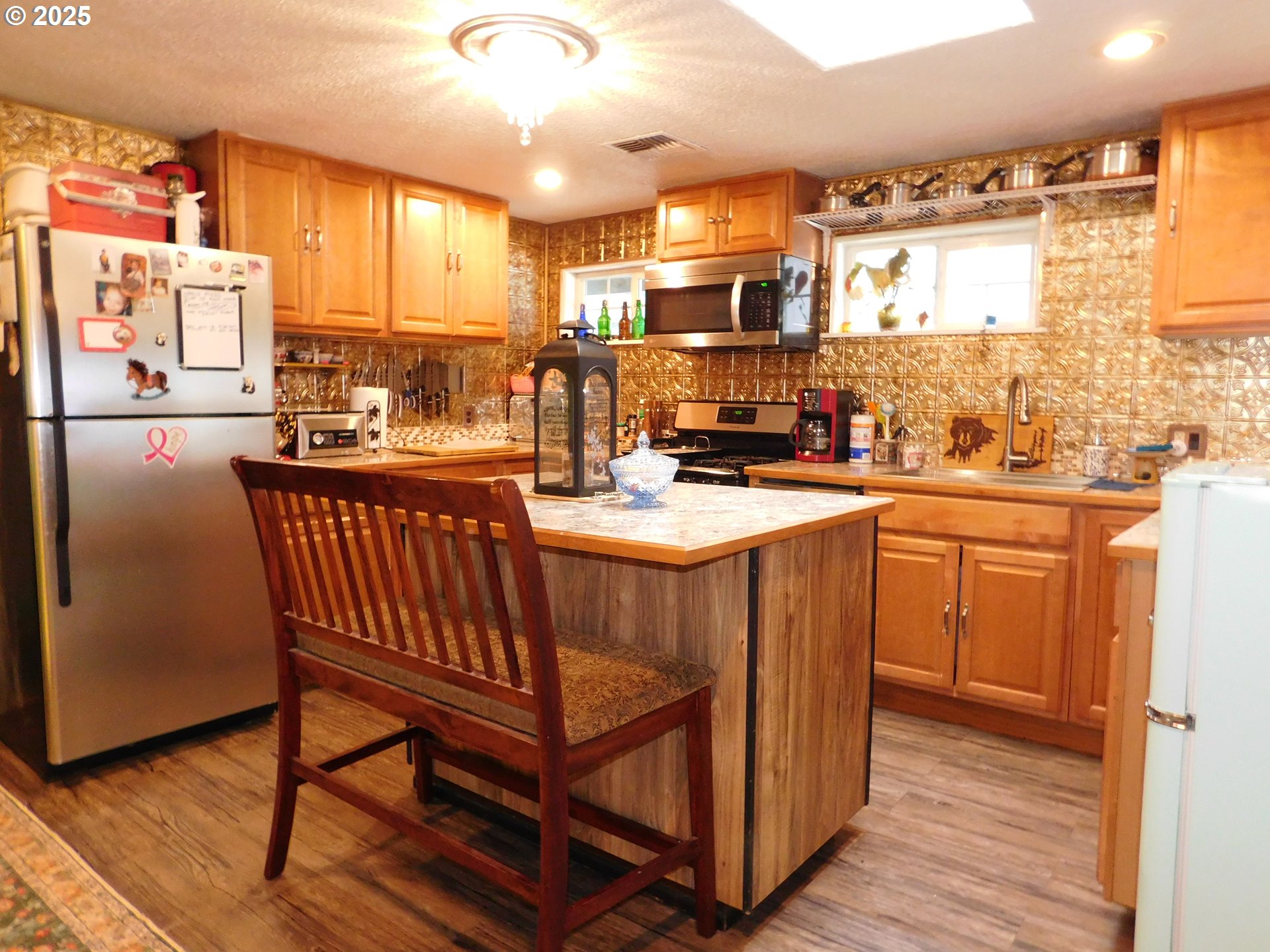 416 South 10th Street Cottage Grove, OR 97424 - Photo 3 of 13