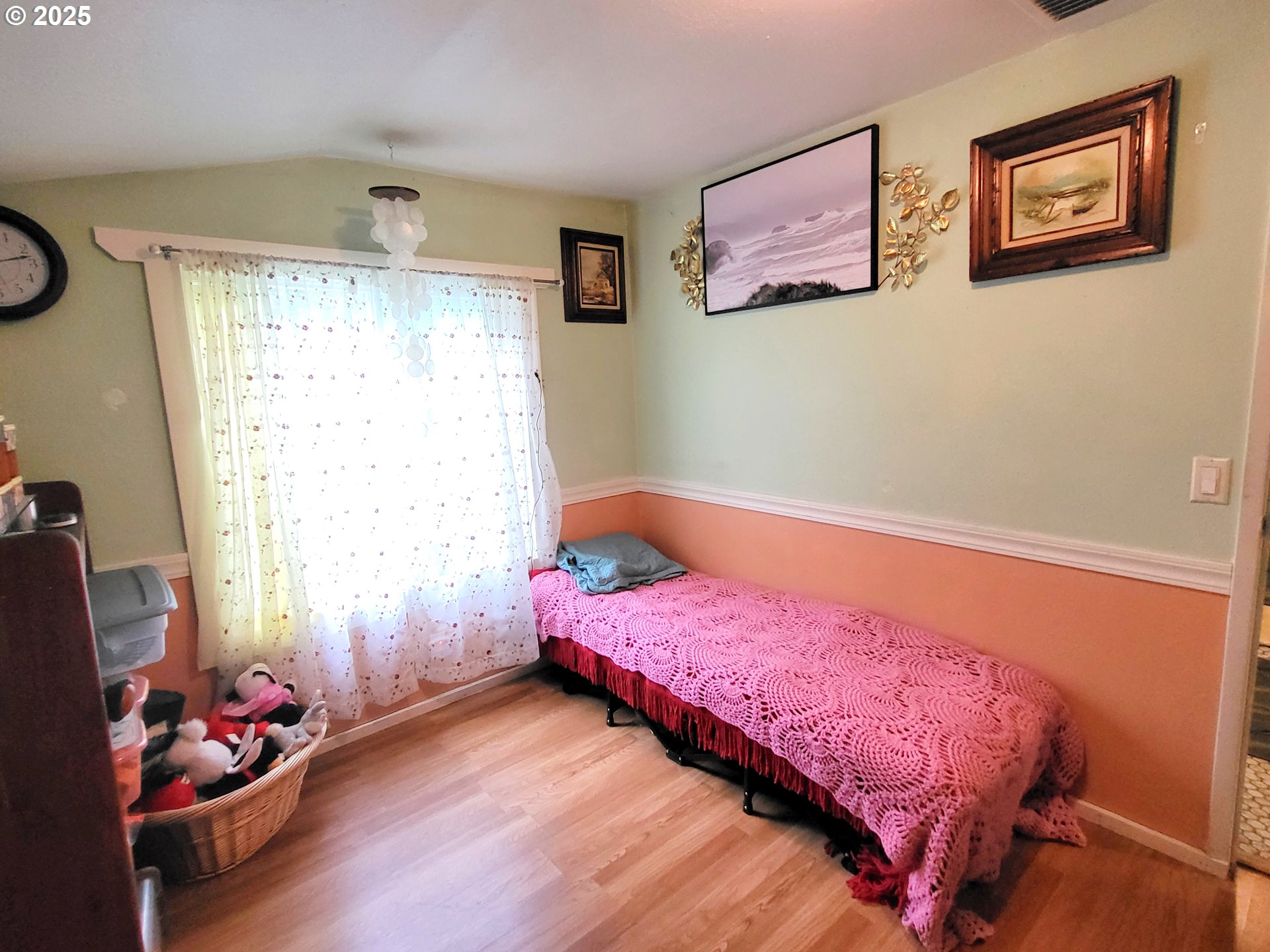 416 South 10th Street Cottage Grove, OR 97424 - Photo 9 of 13 Bedroom