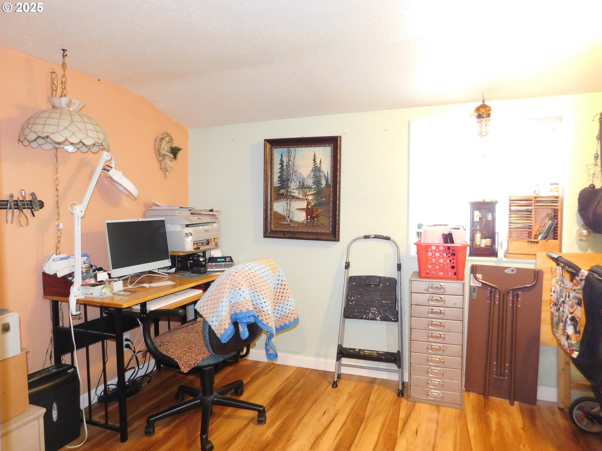 416 South 10th Street Cottage Grove, OR 97424 - Photo 10 of 13 Study