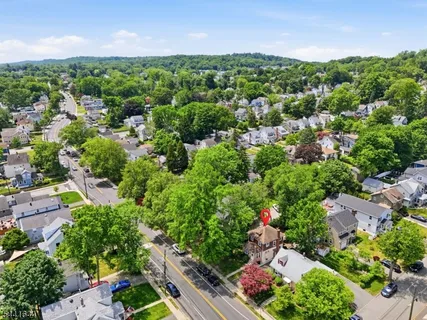 $529,000 | 112 Grove Avenue, Verona, NJ 07044