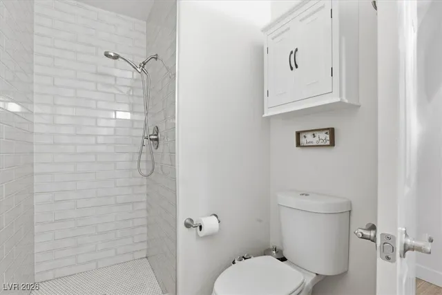 $900,000 | 9433 Salt Water Court, Las Vegas, NV 89117