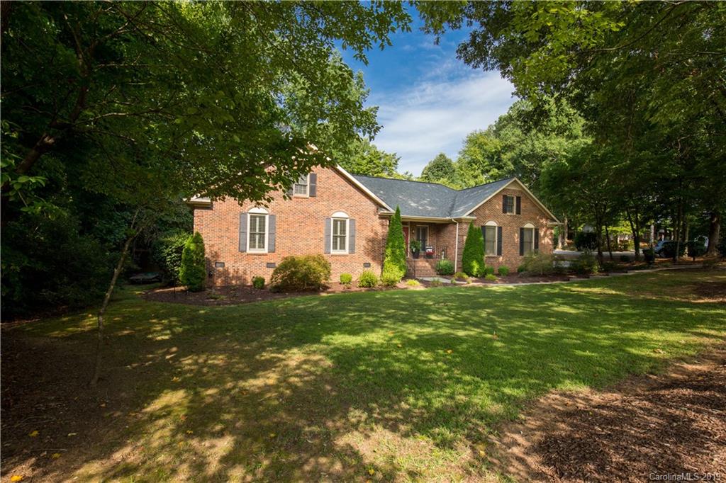626 Rugby Drive Lancaster, SC 29720 - Photo 2 of 26 Gallery Image 2