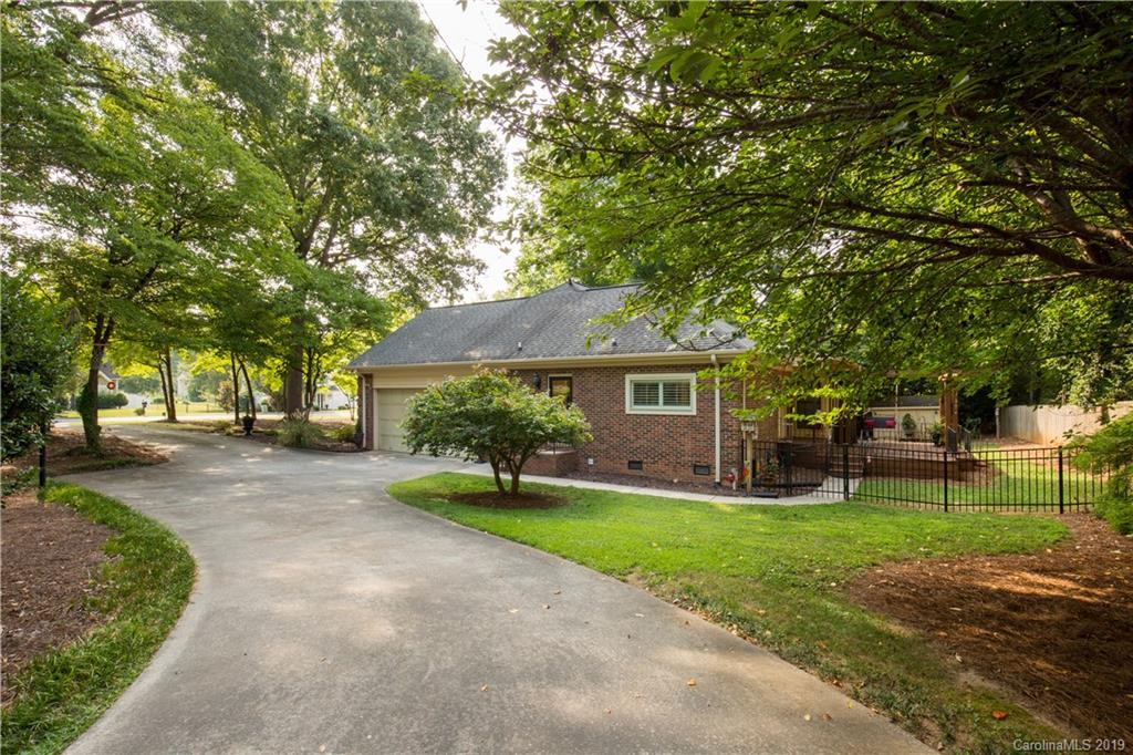 626 Rugby Drive Lancaster, SC 29720 - Photo 4 of 26 Gallery Image 4
