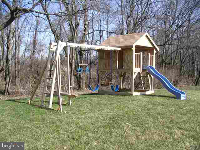 6420 Churchill Road Harrisburg, PA 17111 - Photo 23 of 25 Gallery Image 23
