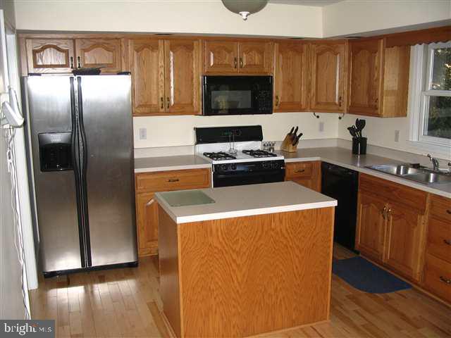 6420 Churchill Road Harrisburg, PA 17111 - Photo 4 of 25 Gallery Image 4