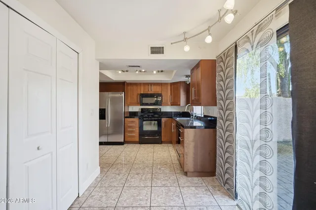 $2,400 | 1736 North Sierra Vista Drive, Tempe, AZ 85288