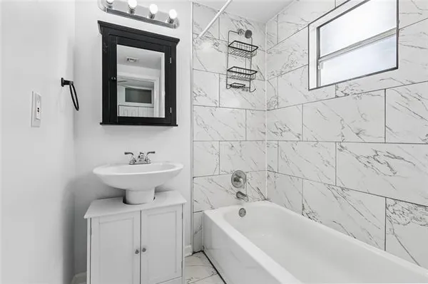 $1,700 | 509 Avenue A, Marrero, LA 70072
