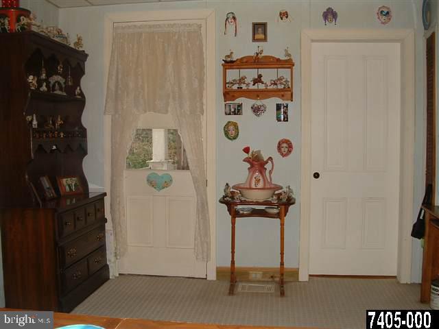 2239 Trolley Road York, PA 17408 - Photo 5 of 21