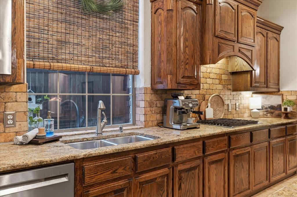 15221 Ridgewood Drive Frisco, TX 75035 - Photo 16 of 40