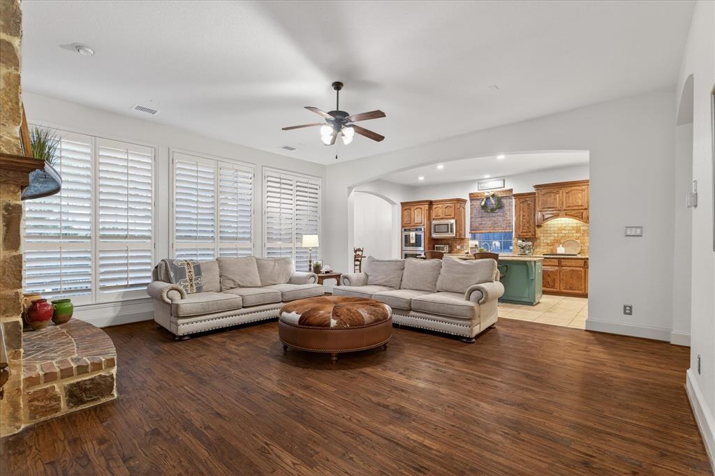 15221 Ridgewood Drive Frisco, TX 75035 - Photo 10 of 40