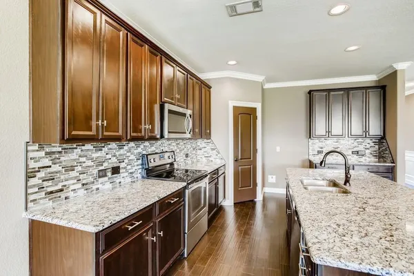 $2,450 | 2009 Avondown Road, Forney, TX 75126