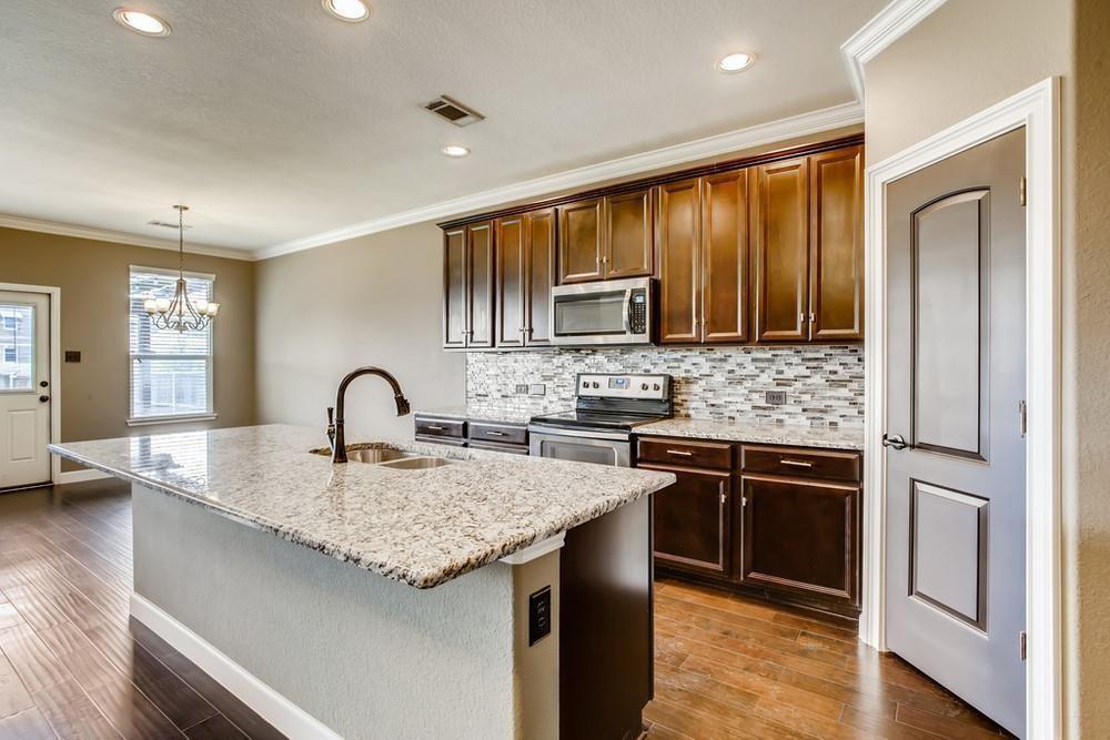 2009 Avondown Road Forney, TX 75126 - Photo 10 of 33