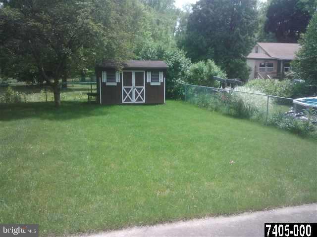 2110 Log Cabin Road York, PA 17408 - Photo 17 of 22