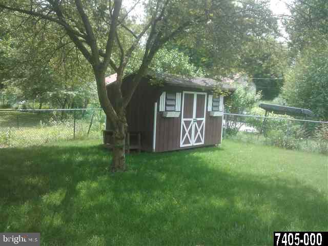 2110 Log Cabin Road York, PA 17408 - Photo 21 of 22