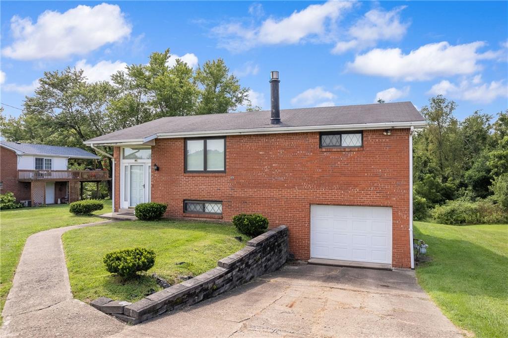 371 Cecil-Henderson Road Canonsburg, PA 15317 - Photo 3 of 30 Gallery Image 3
