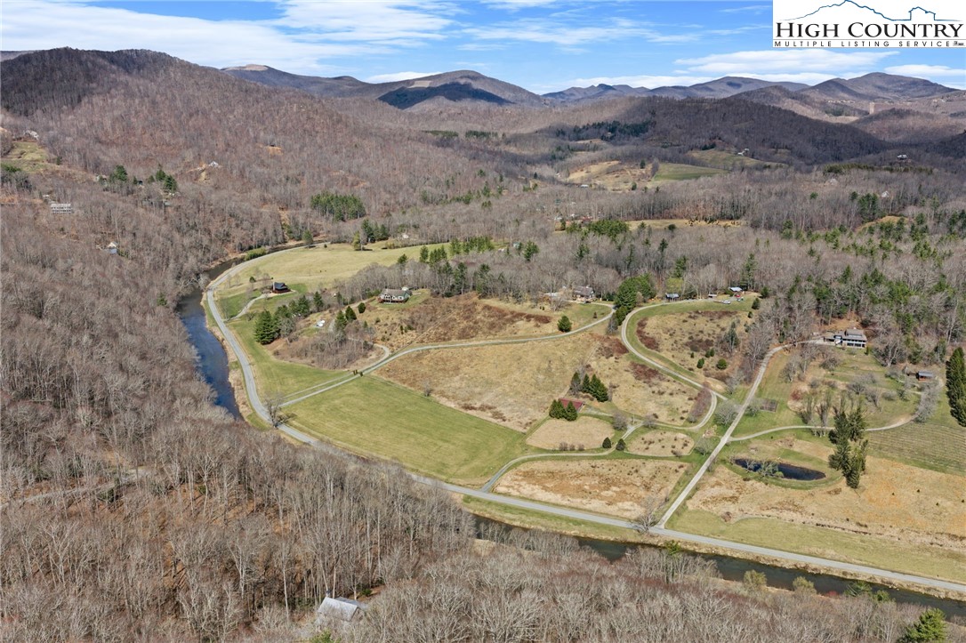 337 Rivers Crest Road Boone, NC 28607 - Photo 43 of 45 an aerial view of a house with a mountain