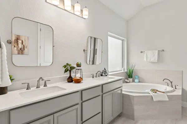 $4,500 | 223 Baldovino Skyway, Lakeway, TX 78738