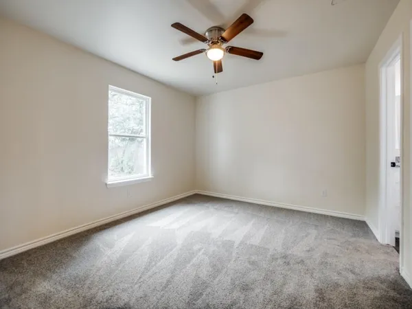 $2,350 | 4220 Hamilton Avenue, Dallas, TX 75210