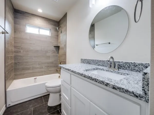 $2,350 | 4220 Hamilton Avenue, Dallas, TX 75210