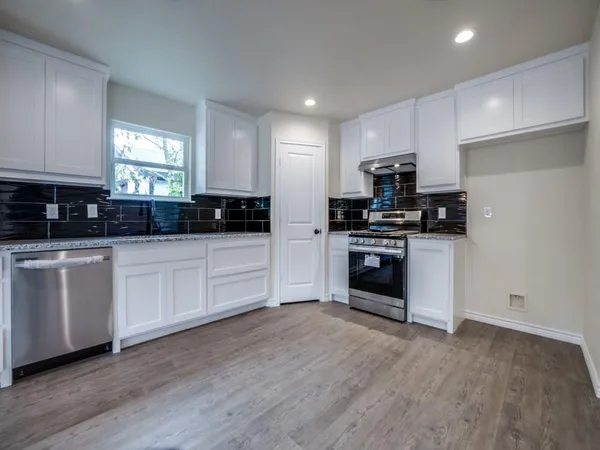 $2,350 | 4220 Hamilton Avenue, Dallas, TX 75210