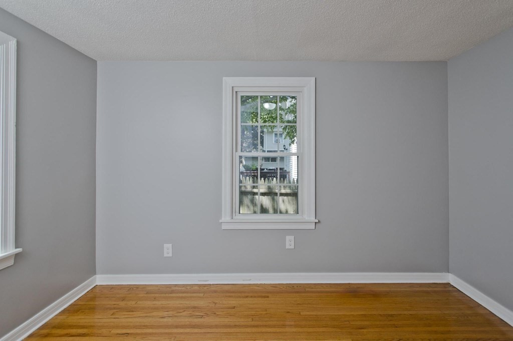 202 Davis Street Springfield, MA 01104 - Photo 23 of 39
