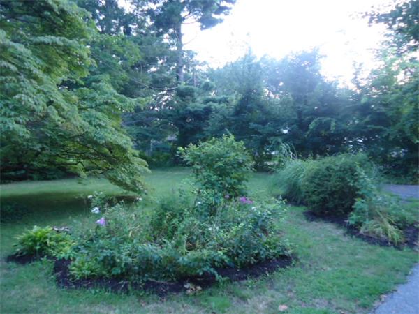 184 Piper Road West Springfield, MA 01089 - Photo 3 of 12