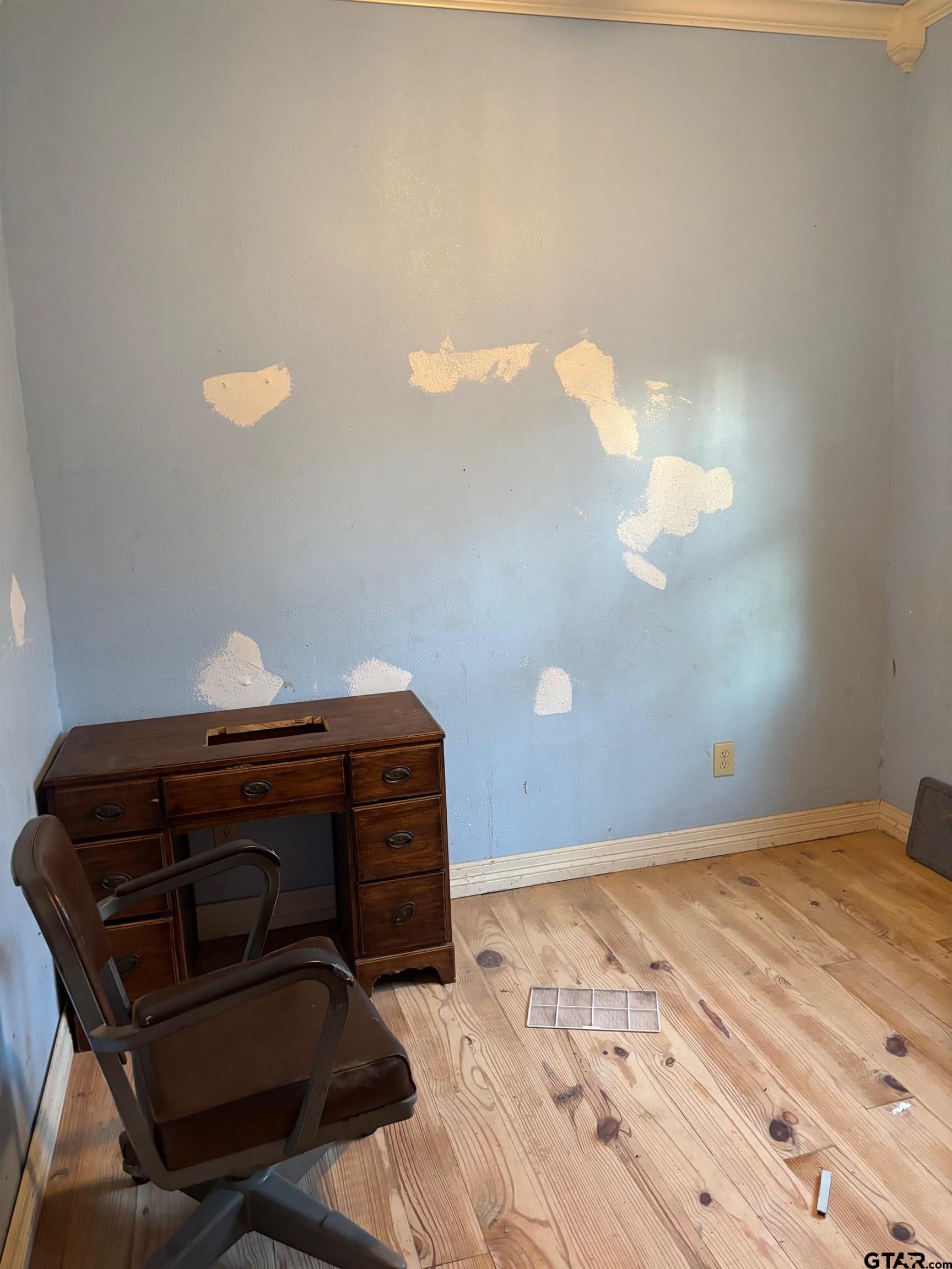 10748 Highway 84 Rusk, TX 75785 - Photo 12 of 15 a view of a room with wooden floor