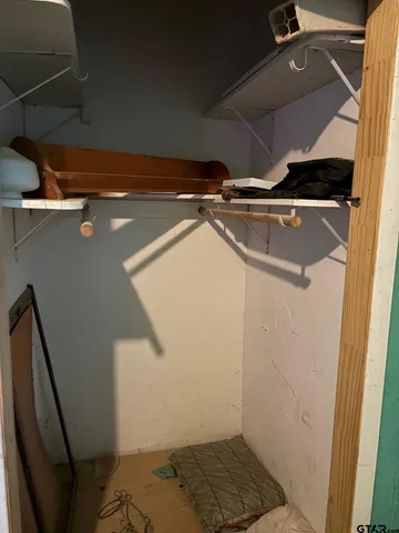 a view of utility room