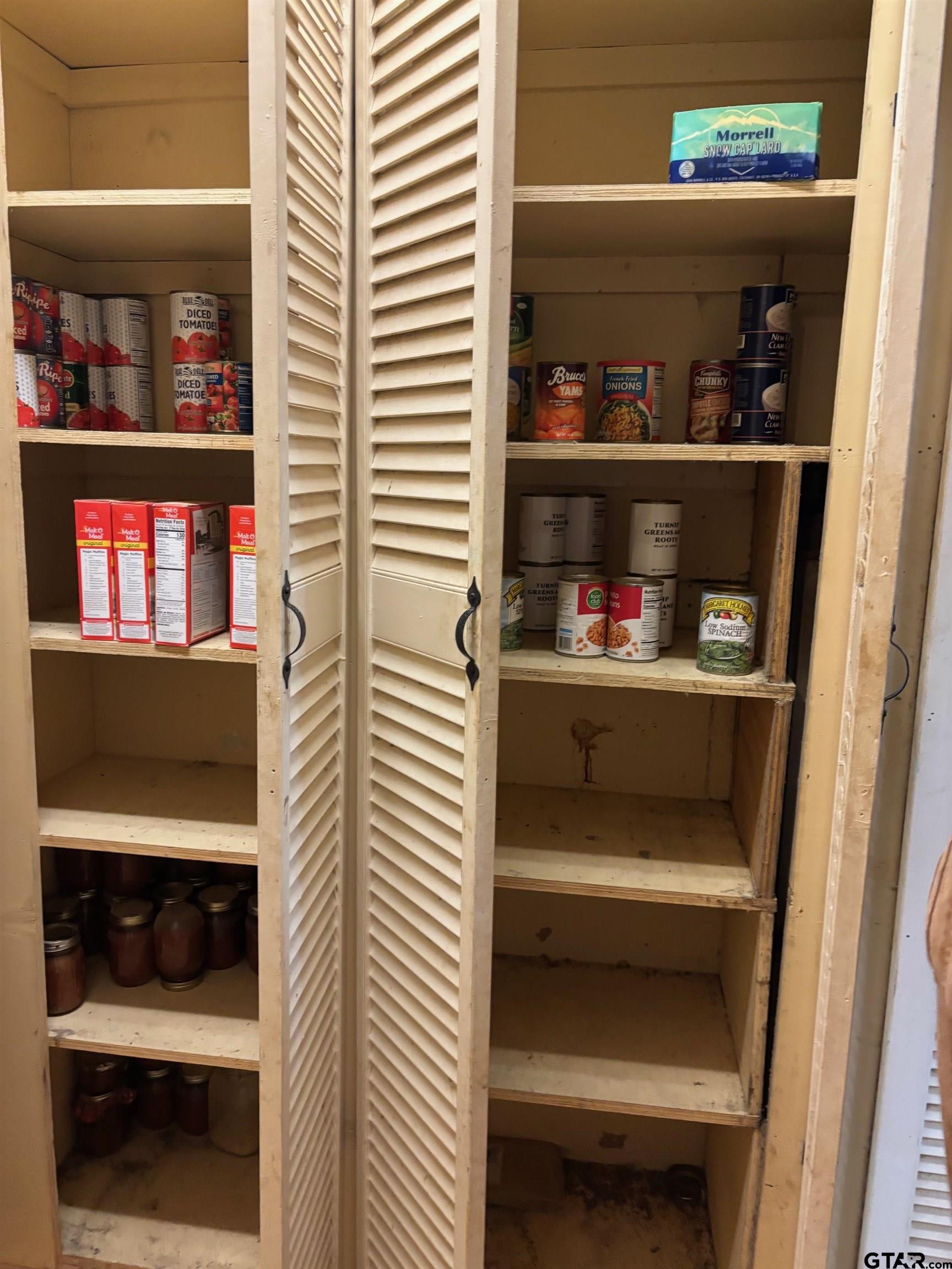 10748 Highway 84 Rusk, TX 75785 - Photo 6 of 15 a utility room with washer and dryer
