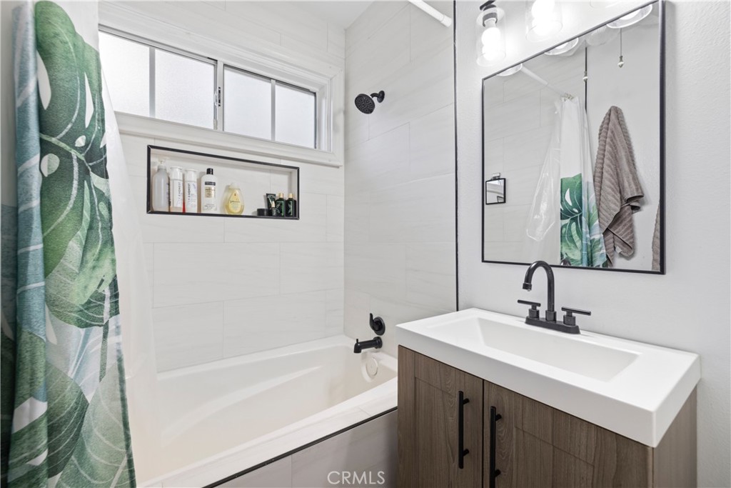 25048 Wheeler Road Newhall, CA 91321 - Photo 36 of 73