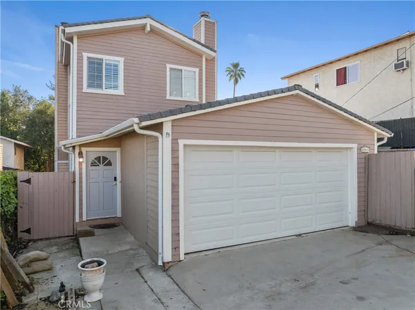 $899,000 | 25048 Wheeler Road, Newhall, CA 91321