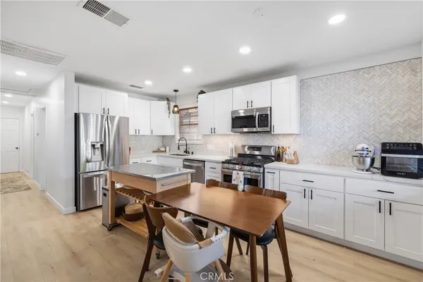 $899,000 | 25048 Wheeler Road, Newhall, CA 91321