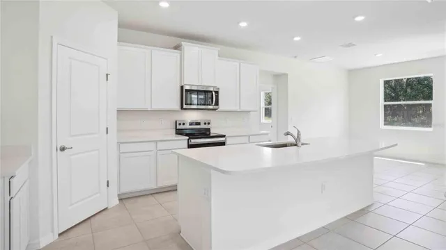 $479,990 | 6029 Southwest 46th Drive, Gainesville, FL 32608