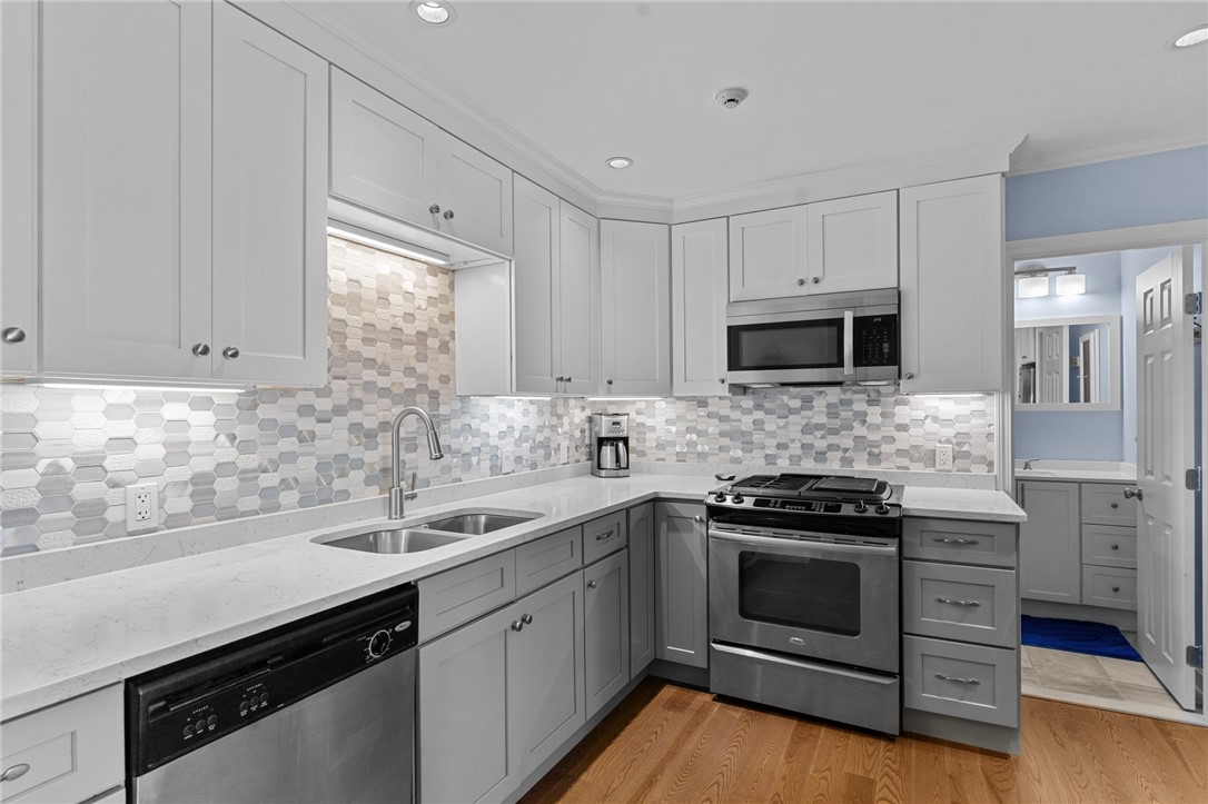4430 Post Road, Unit 40C Warwick, RI 02818 - Photo 13 of 37 Gallery Image 13