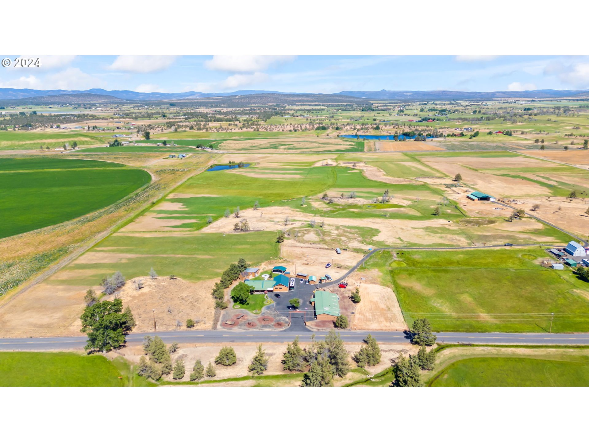 3068 Southwest Reif Road Powell Butte, OR 97753 - Photo 40 of 42