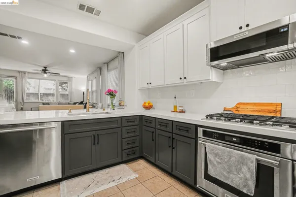 $655,000 | 241 Yellow Rose Circle, Oakley, CA 94561