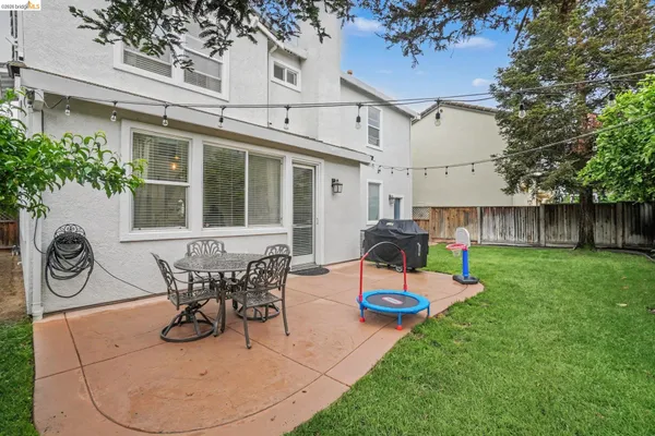 $655,000 | 241 Yellow Rose Circle, Oakley, CA 94561