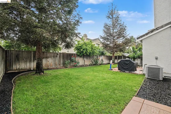 $655,000 | 241 Yellow Rose Circle, Oakley, CA 94561