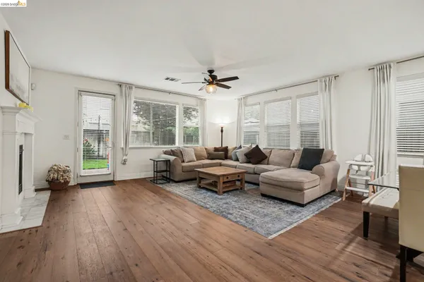 $655,000 | 241 Yellow Rose Circle, Oakley, CA 94561