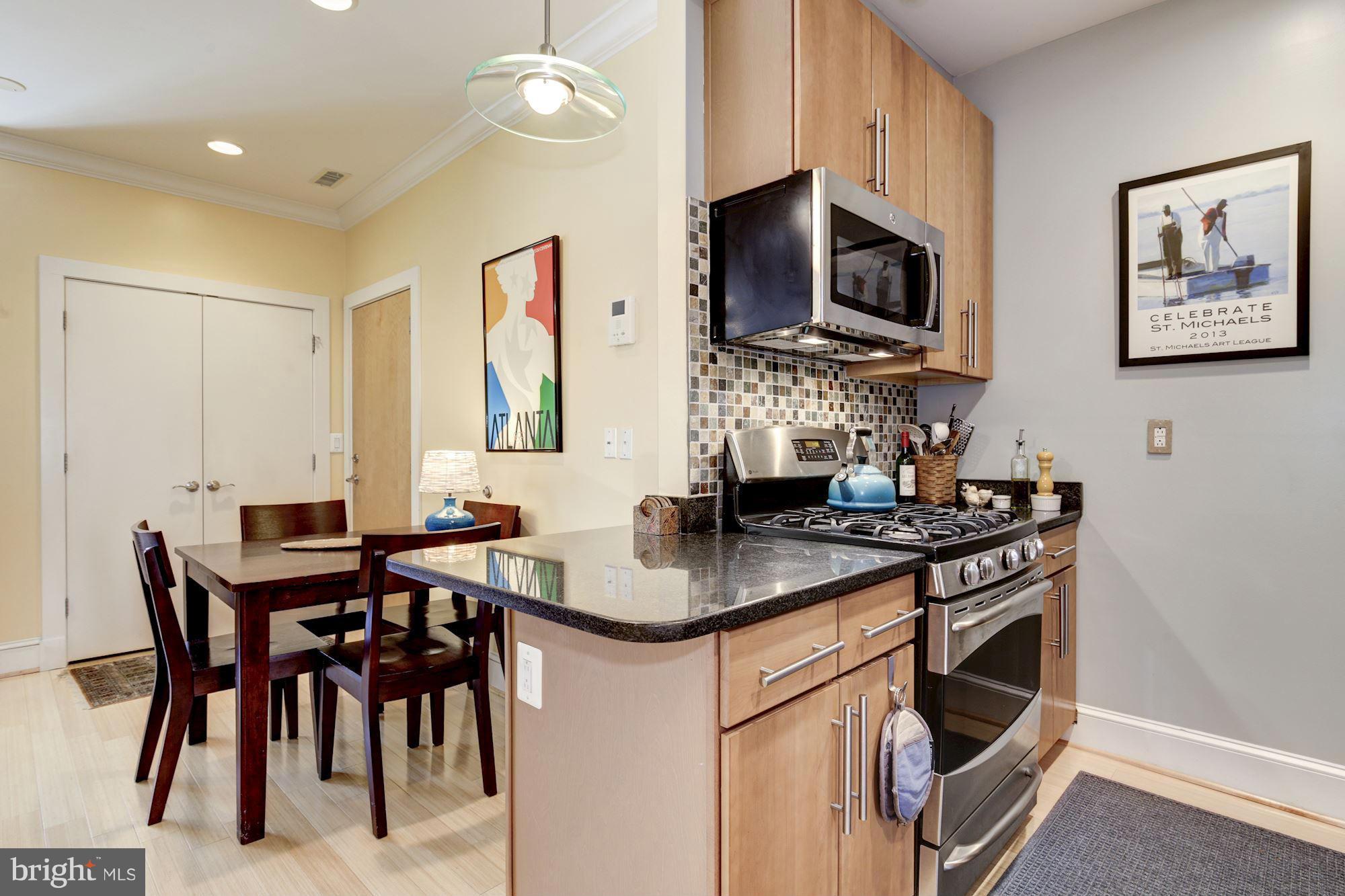 449 R Street Northwest, Unit 102 Washington, DC 20001 - Photo 8 of 18 Kitchen