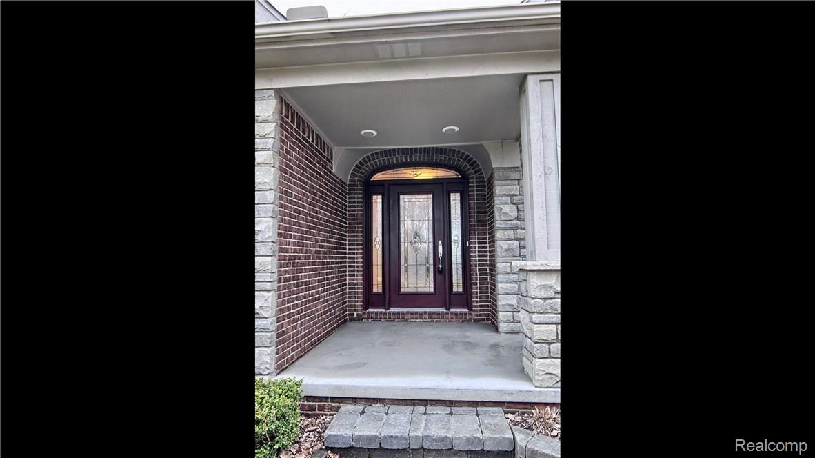 66701 Omo Road New Haven, MI 48050 - Photo 2 of 36 Front Entrance