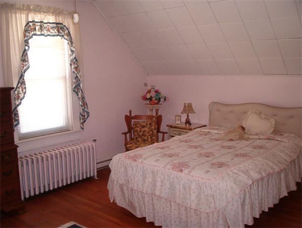 35 Walnut Street Maynard, MA 01754 - Photo 18 of 25 Gallery Image 18