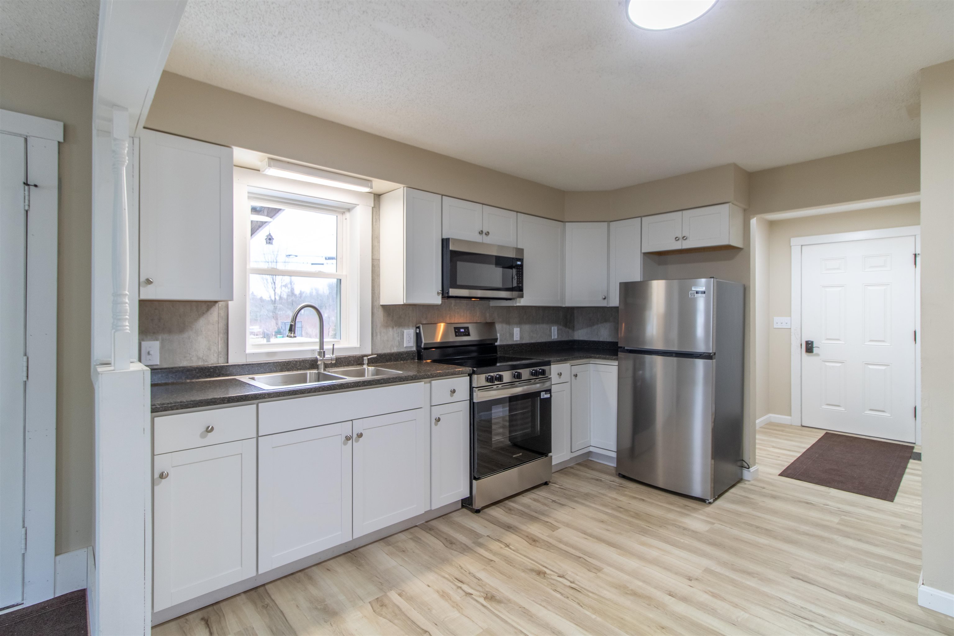 410 Water Street Albany, VT 05820 - Photo 6 of 59