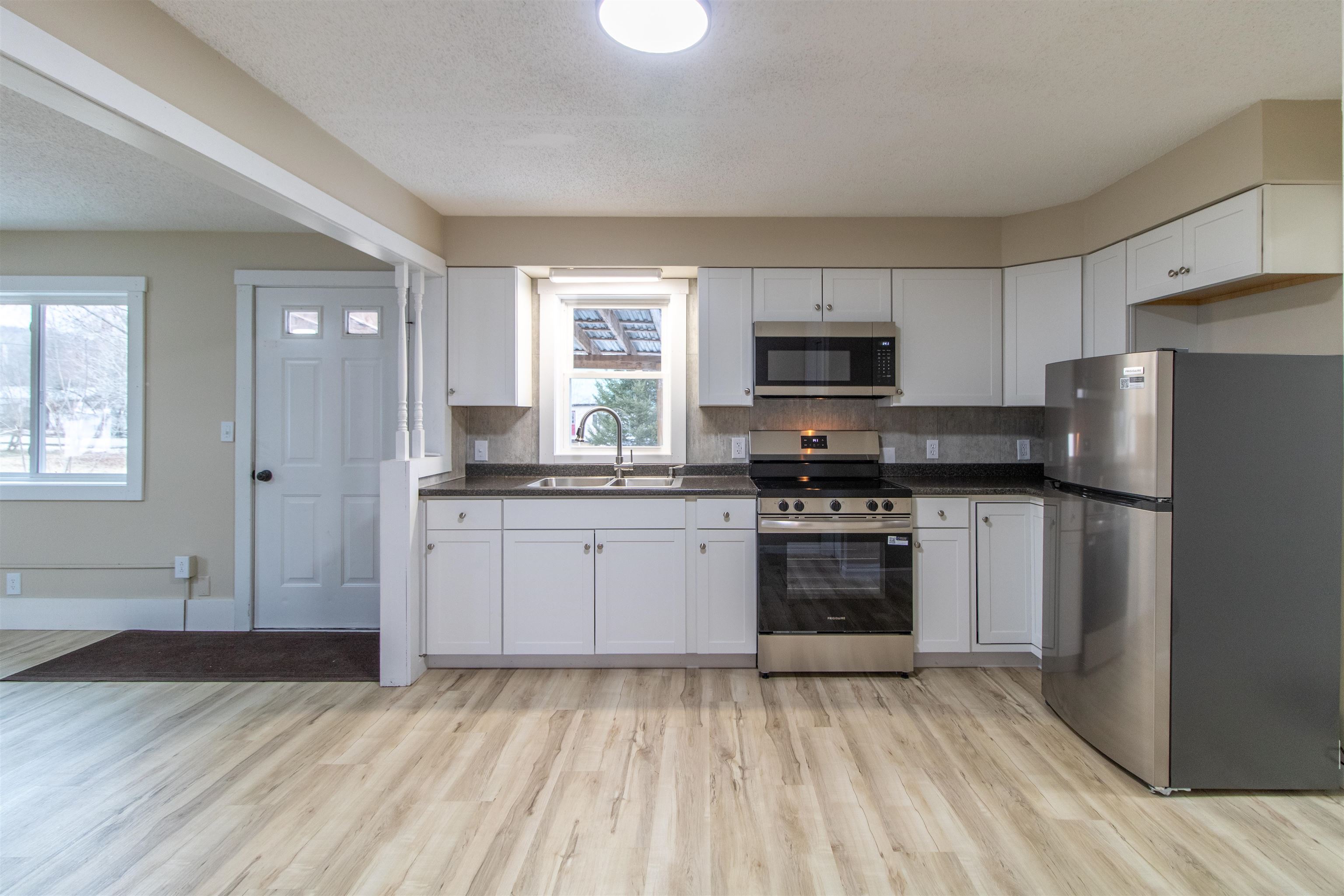 410 Water Street Albany, VT 05820 - Photo 7 of 59