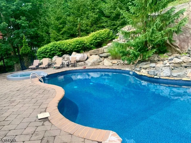 $1,395,000 | 38 Morgan Drive, Sparta, NJ 07871