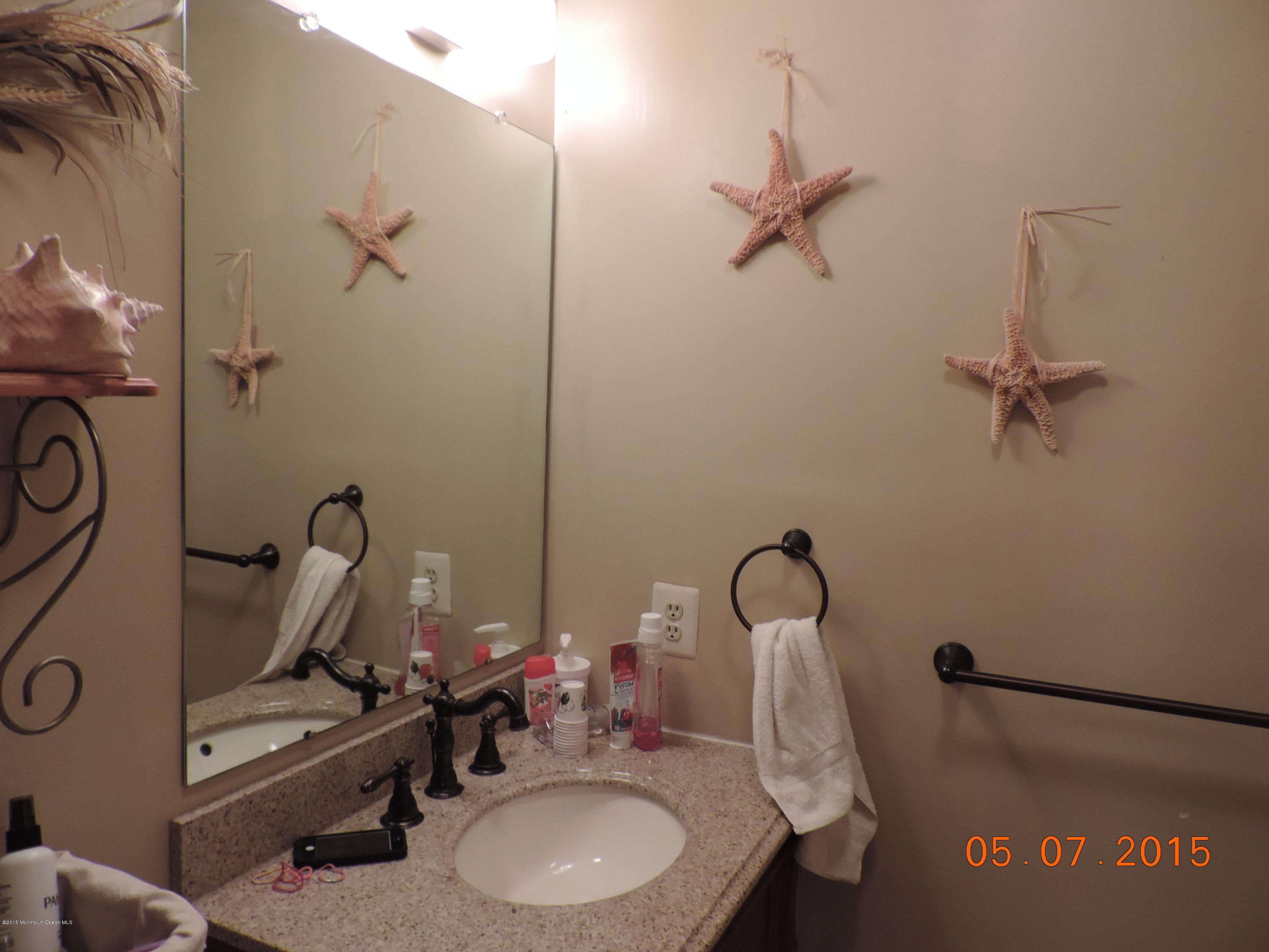 82 Racquet Road Wall, NJ 07719 - Photo 10 of 14 Bath2