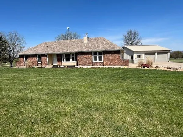 $565,000 | 31004 West 271st Street, Paola, KS 66071